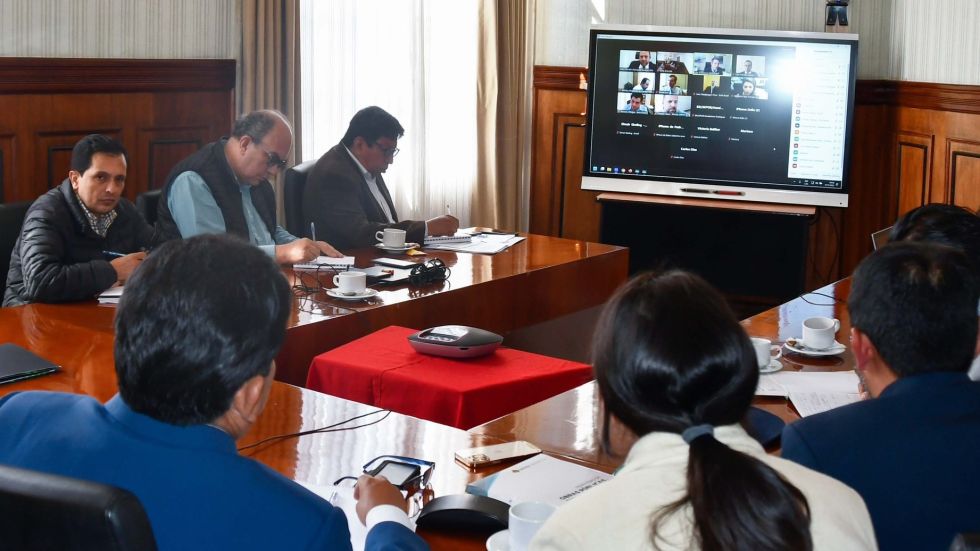 Las autoridades bolivianas participan de una reunión virtual con sus pares de Brasil.