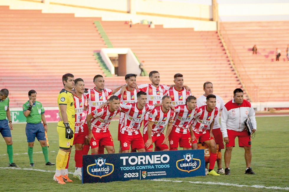 El equipo albirrojo subió al puesto 12 de la tabla del punto promedio, cumplida la fecha 27 de la Liga de la División Profesional.