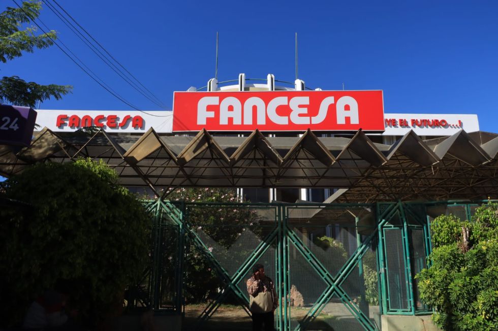 La Fábrica Nacional de Cemento atraviesa una situación financiera delicada.