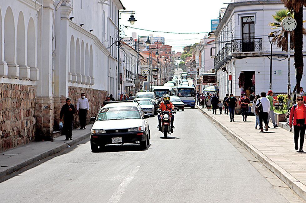 SUCRE. Actualmente la tarifa mínima es de Bs 5, monto que generalmente los taxistas no respetan.