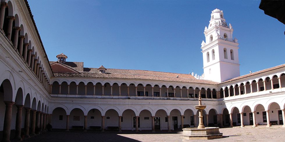 Restauración del salón de la facultad de derecho