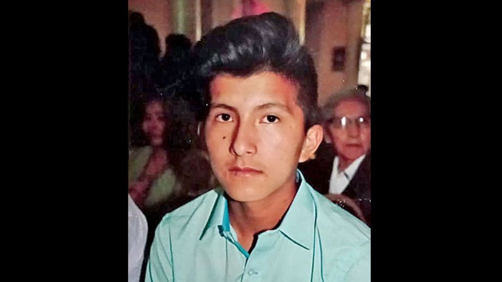 DOLOR. Fabián Paredes había ido a cultivar la tierra con su padre a la comunidad de sus abuelos.