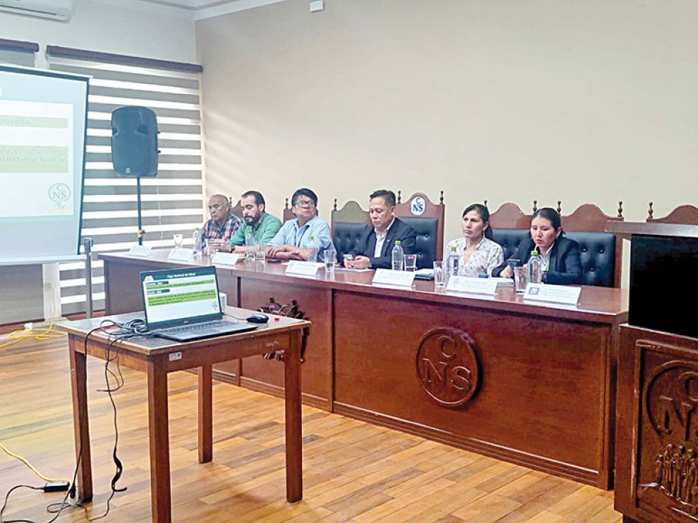 ACUERDOS. La reunión se llevó adelante ayer en oficinas de la Caja Nacional de Salud.