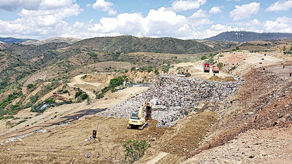 SALUBRIDAD. El botadero de Lechuguillas, donde se deposita la basura generada en Sucre.