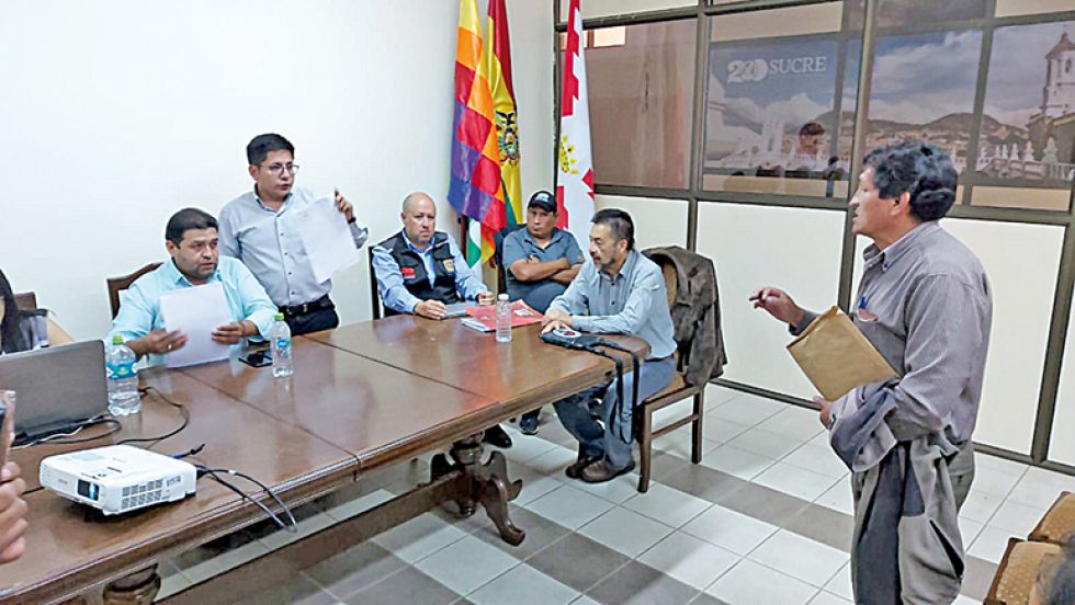 NEGOCIACIÓN. La mesa de diálogo no se instaló debido al abandono del sector.