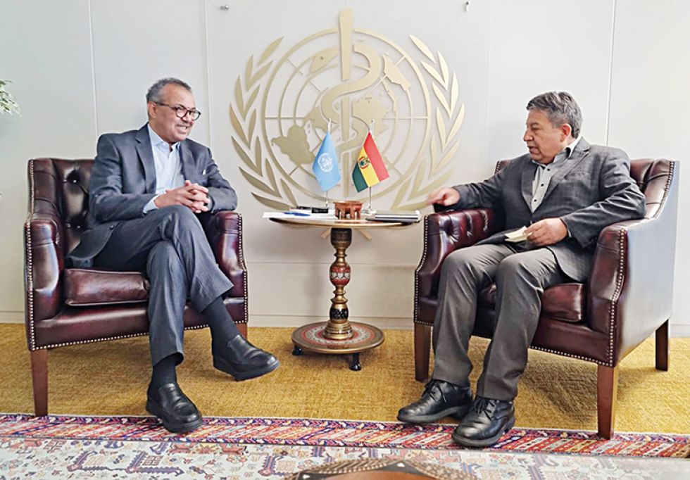 ENCUENTRO. Reunión entre el director de la OMS, Tedros Adhanom, y David Choquehuanca.
