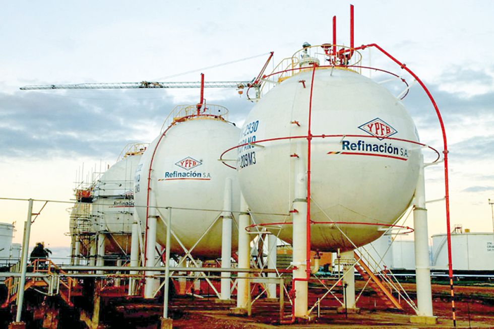 YPFB. Vista de la planta Palmasola, de la estatal petrolera en Santa Cruz, donde se registró el robo de 91.000 litros de gasolina.