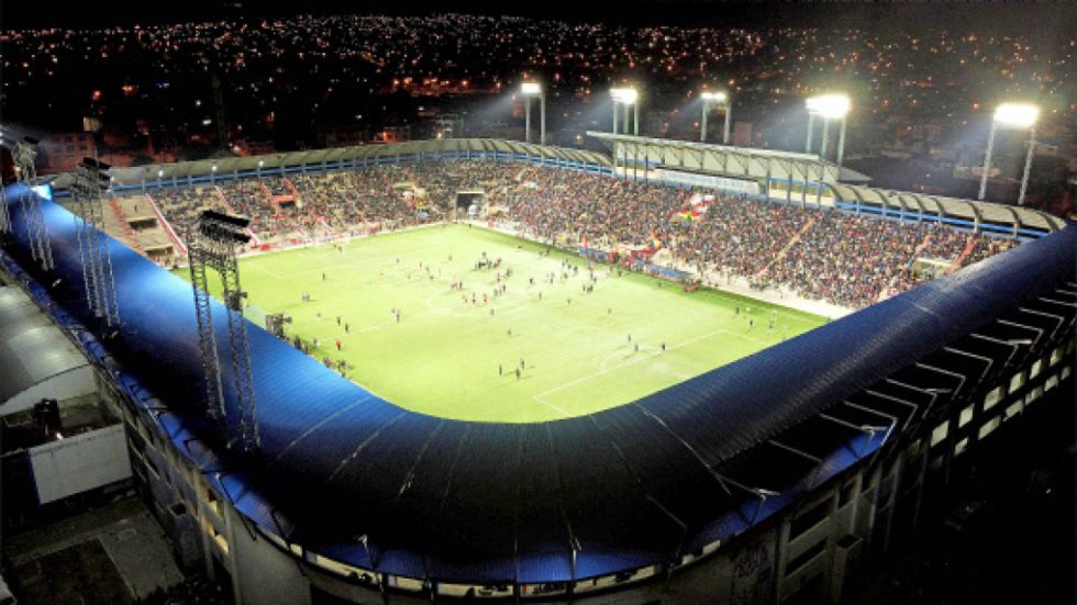 El estadio Municipal de Villa Ingenio, en El Alto.