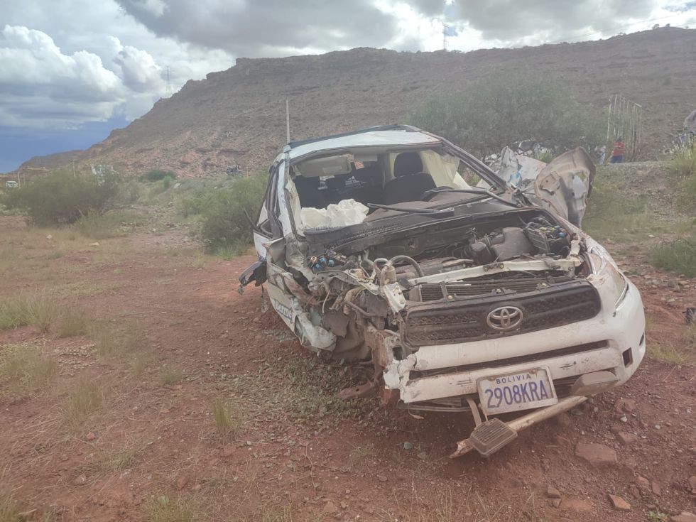 El conductor detenido estaba al mando de la vagoneta marca Toyota Rav 4 involucrada en el accidente.