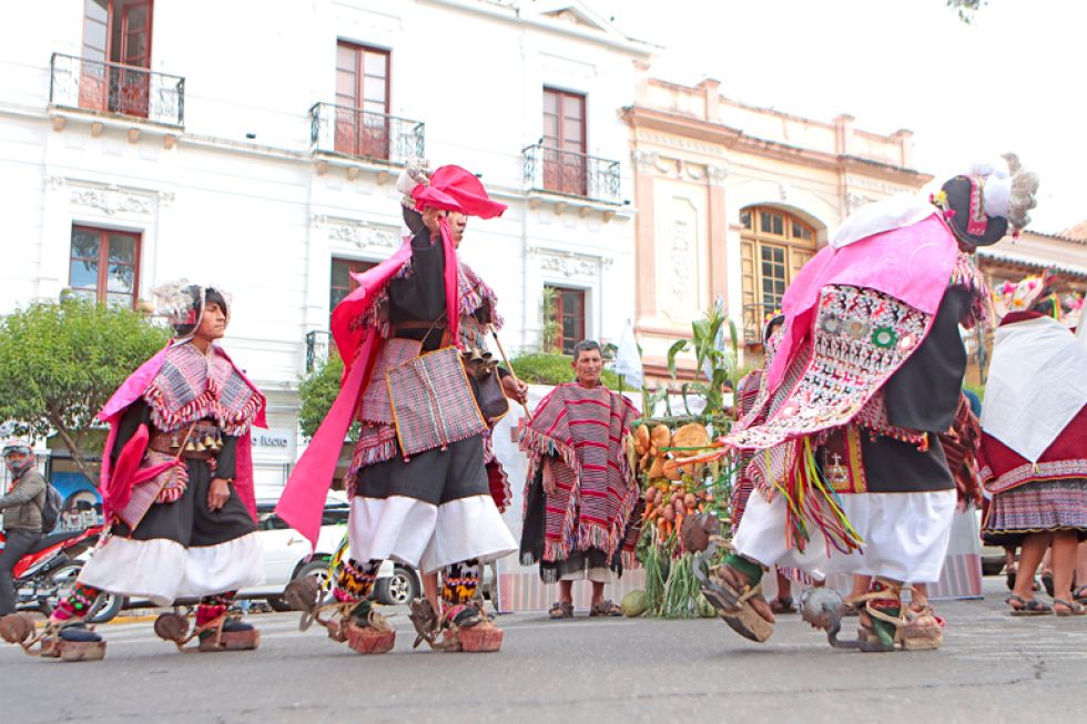 Tarabuco – Cultura Yampara y Feria Tradicional