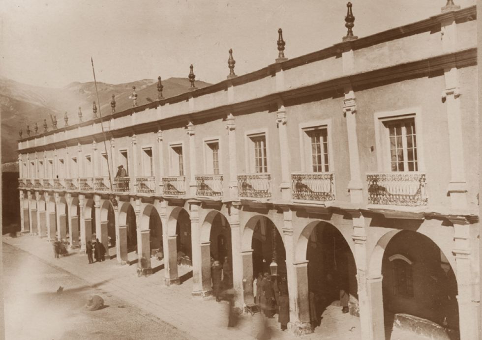 Primer ayuntamiento, actual edificio de la Gobernación.