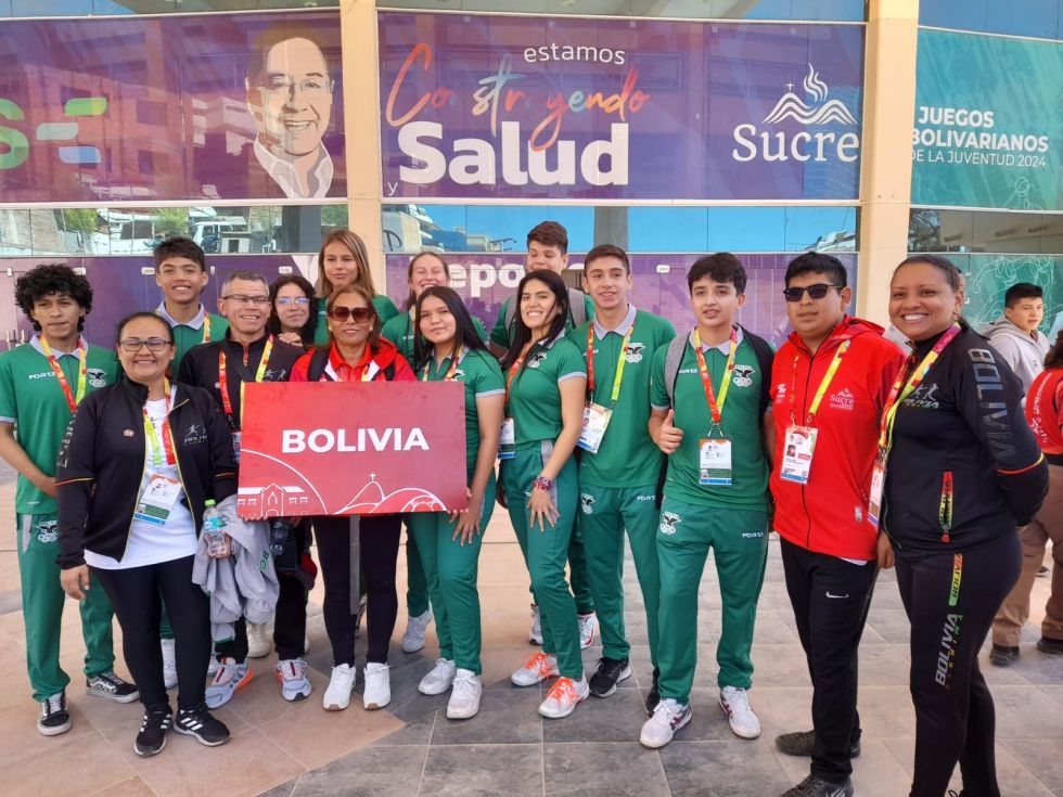 Parte del equipo Bolivia que competirá en los Bolivarianos.