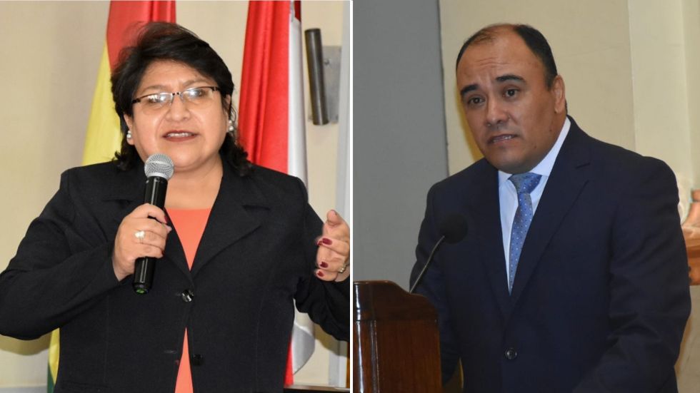 Dina Chuquimia (i) rechaza haber sido reemplazada por Gustavo Ávila en el TSe.