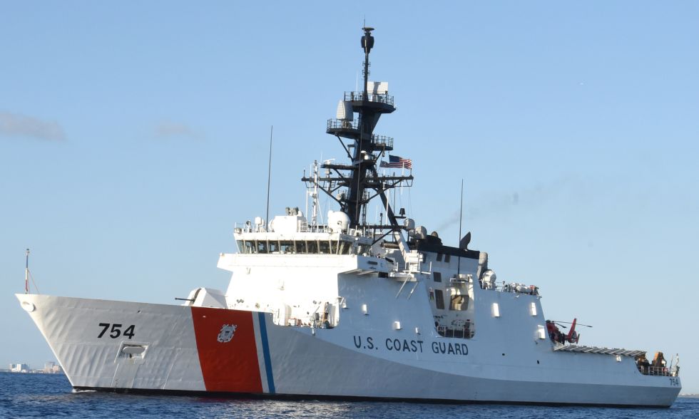 Buque Cutter James de la Guardia Costera de los Estados Unidos (WMSL 754).