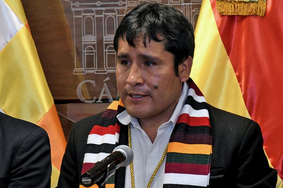 El presidente de la Cámara de Diputaos, Israel Huaytari, en una conferencia de prensa.