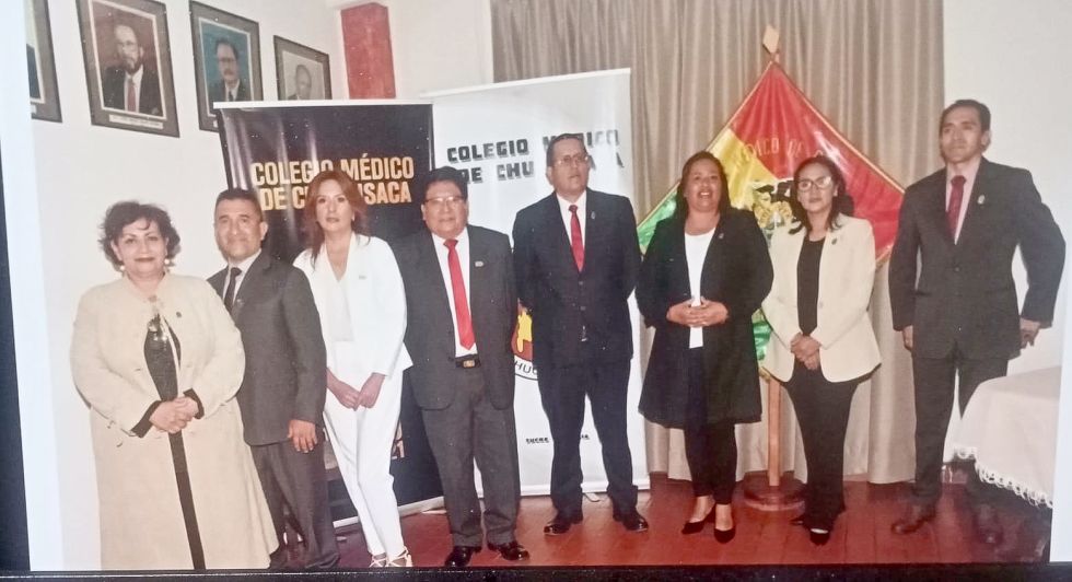 AGENDA. El actual directorio de la Sociedad Científica Boliviana de Medicina General.