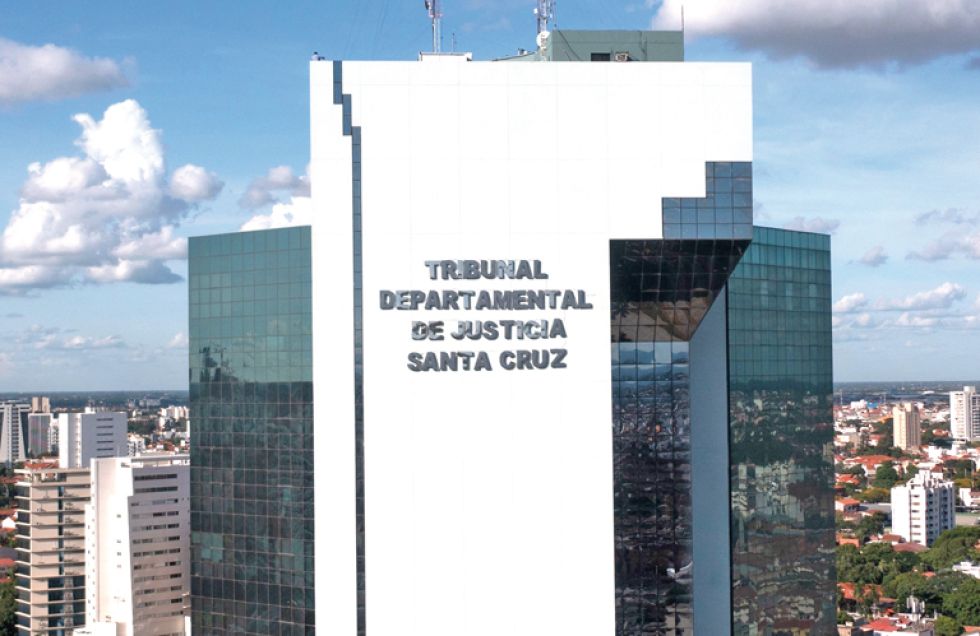 SANTA CRUZ. Vocales del TDJ emitieron una resolución que fue confirmada por el TCP.