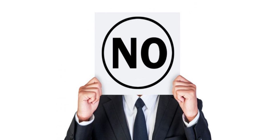 Bajo el signo de la negación