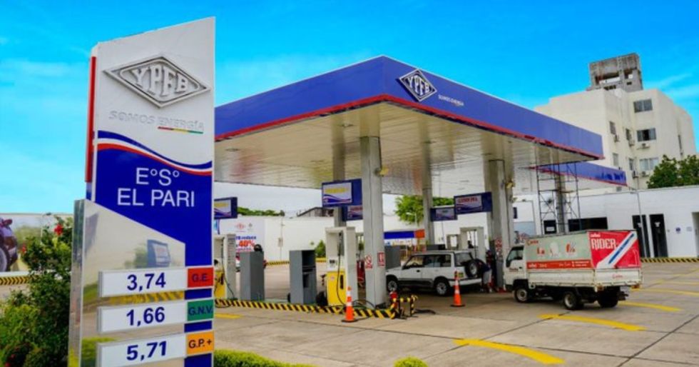 Gobierno mantiene el precio del diésel y gasolina especial e introducirá un nuevo producto.