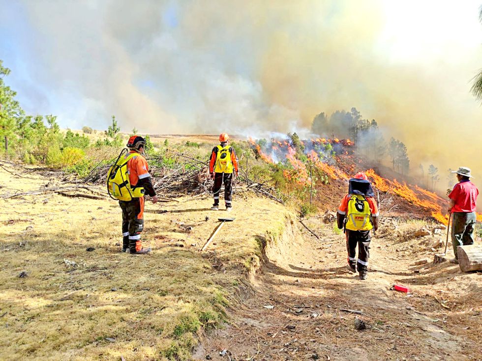 Fuego en distritos rurales de Sucre