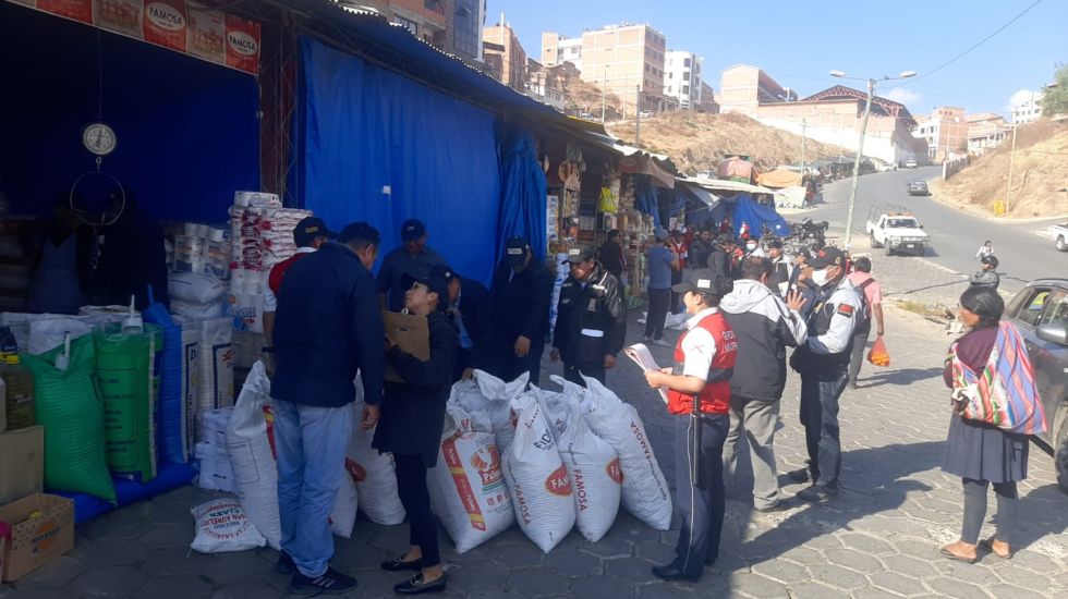 ATENCIÓN. Parte de la mercadería decomisada en el operativo de este martes.