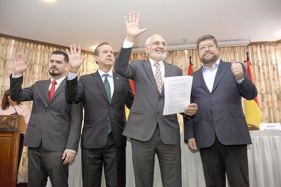 LA PAZ. Suárez, Quiroga, Mesa y Doria Medina en la conferencia de prensa conjunta de ayer.