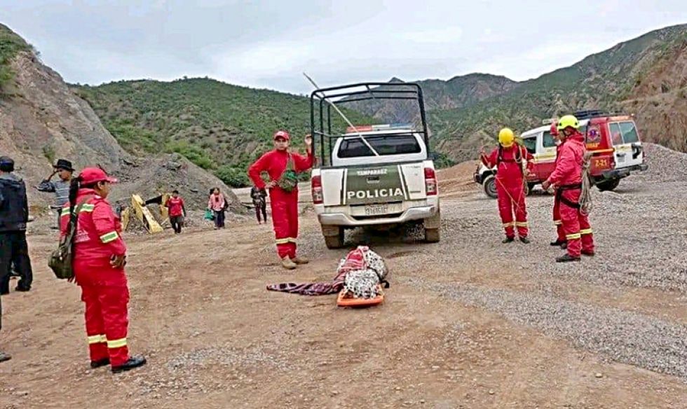 LUTO. El cuerpo sin vida de Betty Antezana fue encontrado a las orillas del río Pilcomayo.