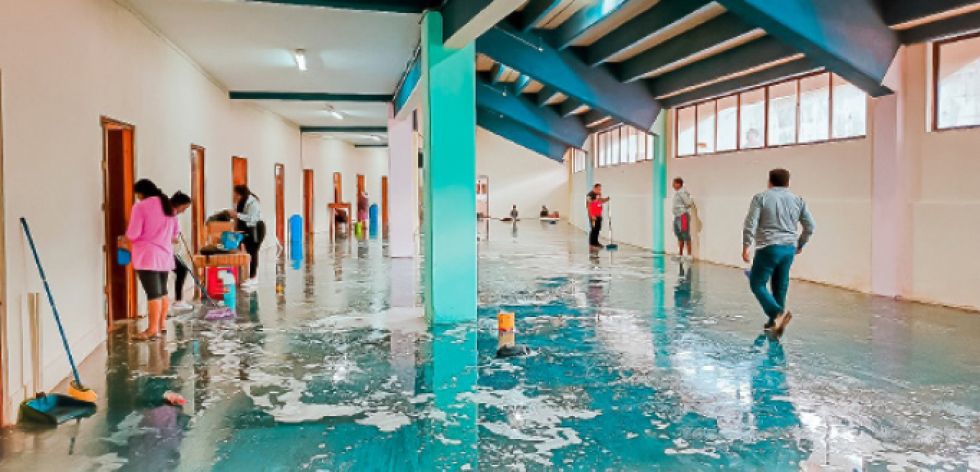 El miércoles se hizo una limpieza a los dos pabellones destinados para la Casa del Deportista.
