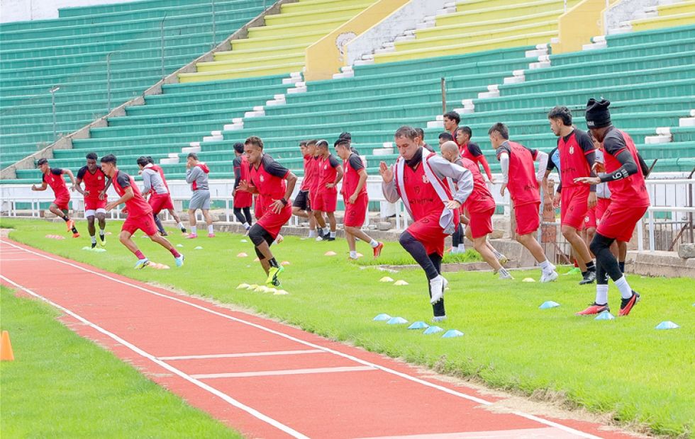 El equipo albirrojo enfrentará esta tarde a San Antonio, en Entre Ríos, por la sexta fecha de la Liga de la División Profesional del fútbol boliviano.