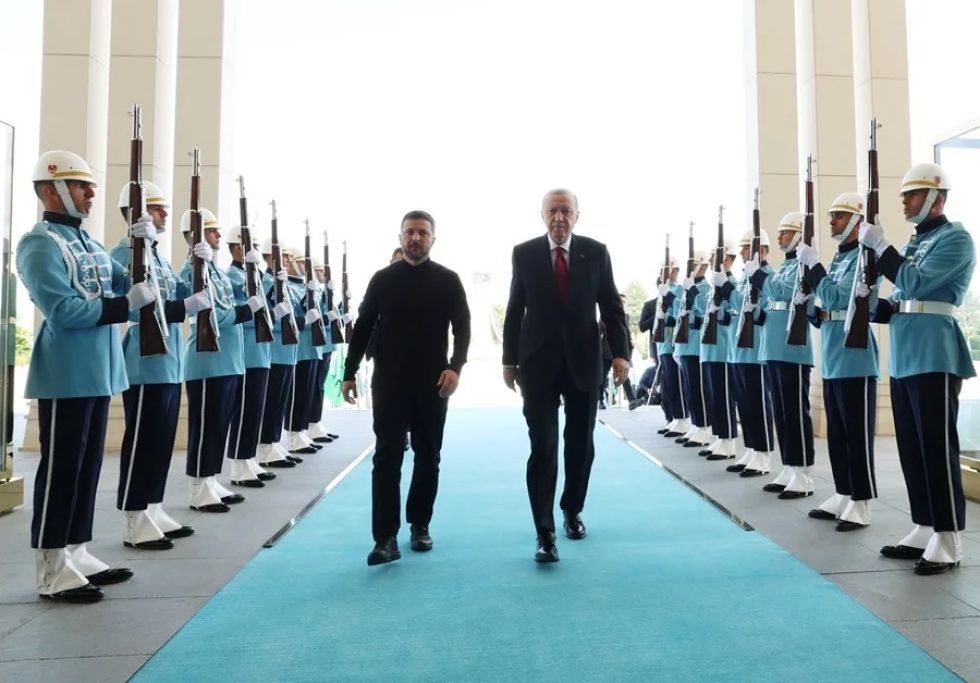 Volodymyr Zelensky y el presidente de Turquía, Recep Tayyip Erdogan, este jueves en Ankara.