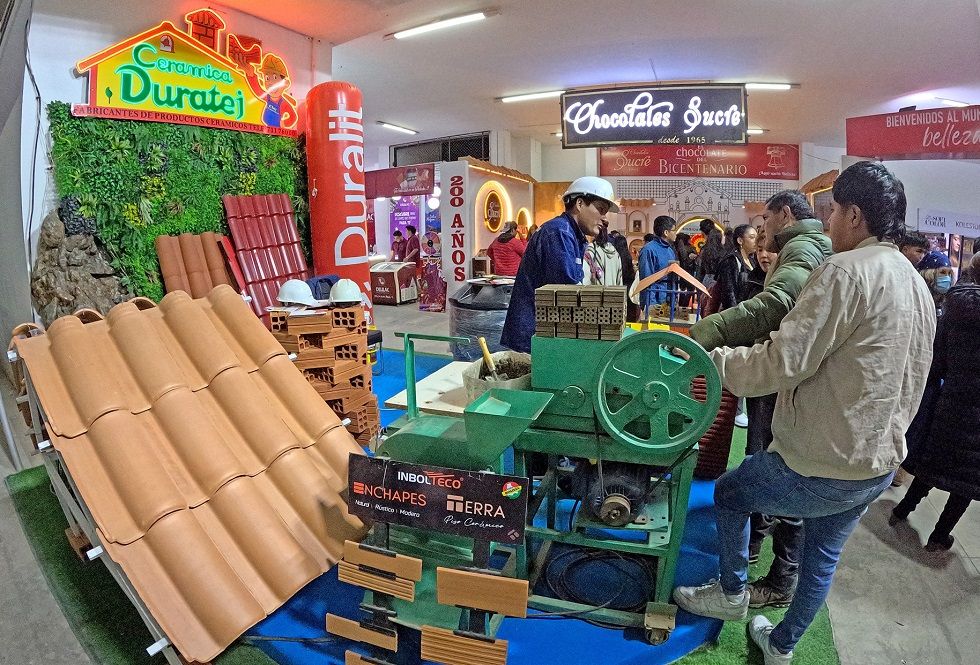 La empresa chuquisaqueña Cerámica Duratej participó activamente en la Fexpo Sucre.