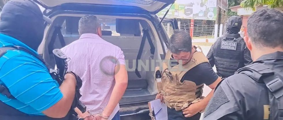 OPERATIVO. La Policía boliviana entregó este domingo al súbdito aprehendido a los policías de Brasil.