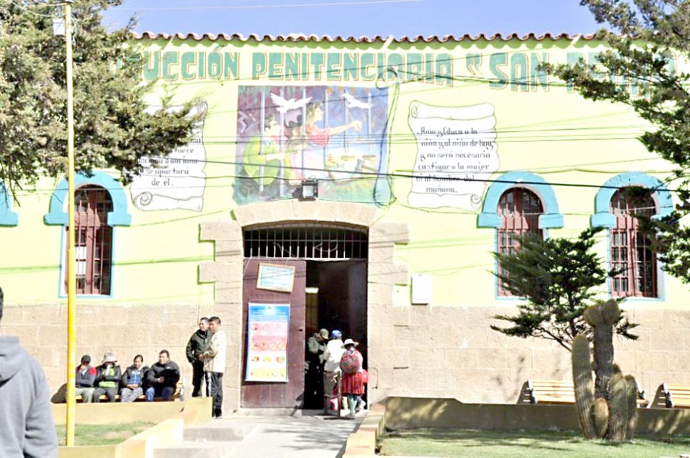 ORURO. La cárcel San Pedro tiene aforo solo para 500 reos, pero en ella, se albergan 1.780.
