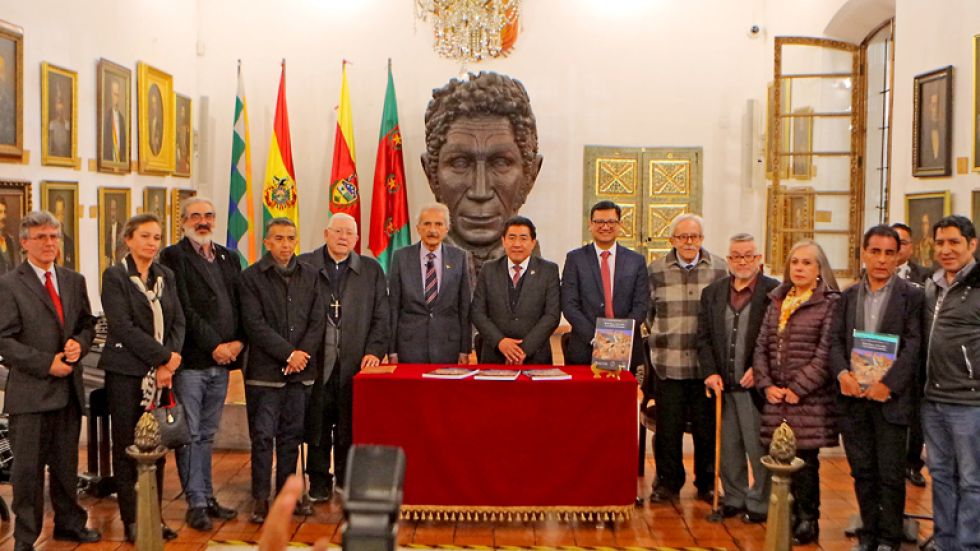 LANZAMIENTO. El acto se desarrolló anoche en el Salón del Senado de la Casa de la Libertad.