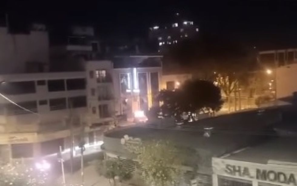 Una de las imágenes que circula en las redes sociales sobre la protesta en Cochabamba.