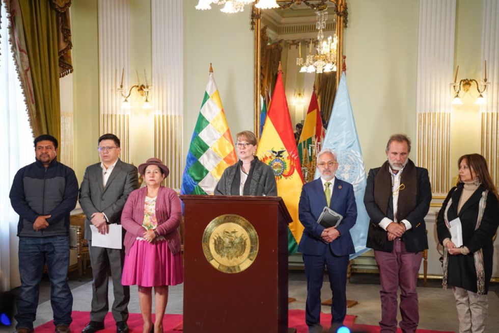 CANCILLERÍA. La representante de la ONU en Bolivia, Ana Martina, leyó un pronunciamiento ayer.
