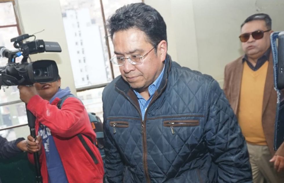 PROCESO. El exministro de Justicia, César Siles, compareció en una audiencia de más de 10 horas en la ciudad de La Paz.