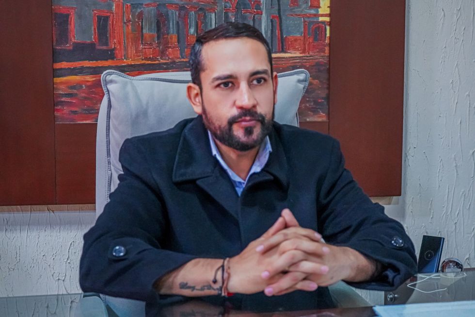 El alcalde de Trinidad, Cristhian Cámara anunció este miércoles la reducción de su salario como una muestra de empatía y compromiso con la población por la crisis económica que atr