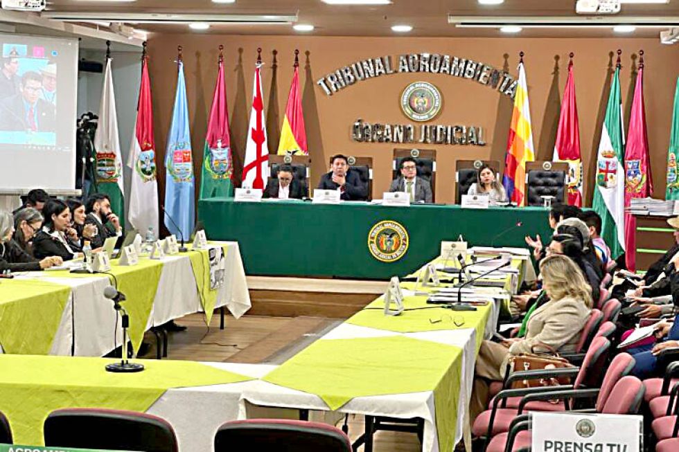 SUCRE. La audiencia del 24 de abril en la que el Tribunal Agroambiental dictó una inédita resolución.