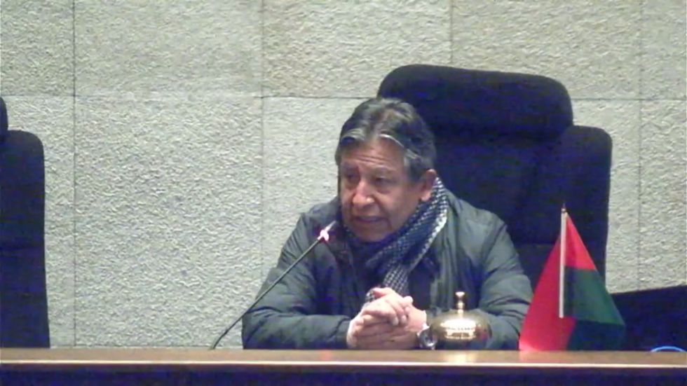 El presidente de la Asamblea Legislativa, David Choquehuanca, determinó suspender la sesión por falta de quorum en la directiva del Senado.