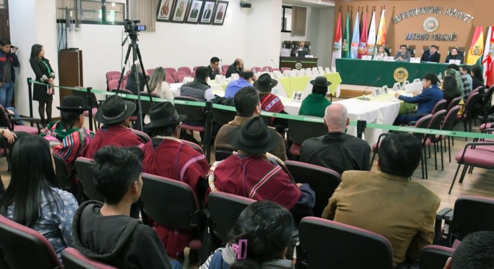Tribunal Agroambiental suspende la audiencia sobre Incendios forestales para el 8 de septiembre, emite medidas cautelares de oficio.