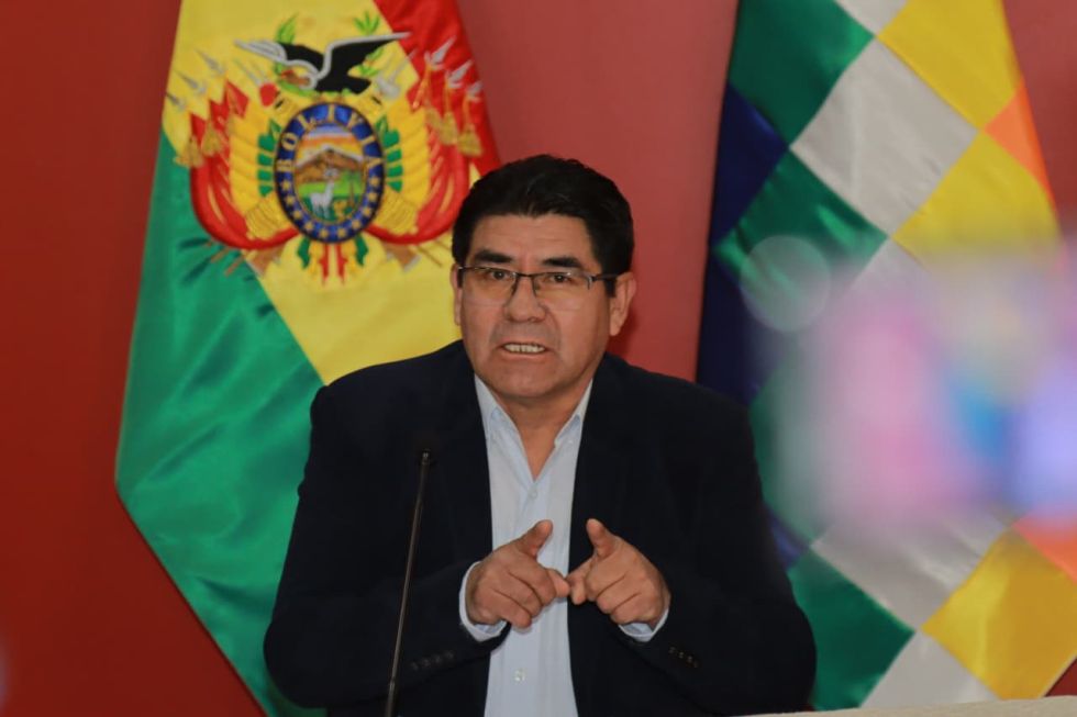 El ministro de Educación, Omar Veliz.