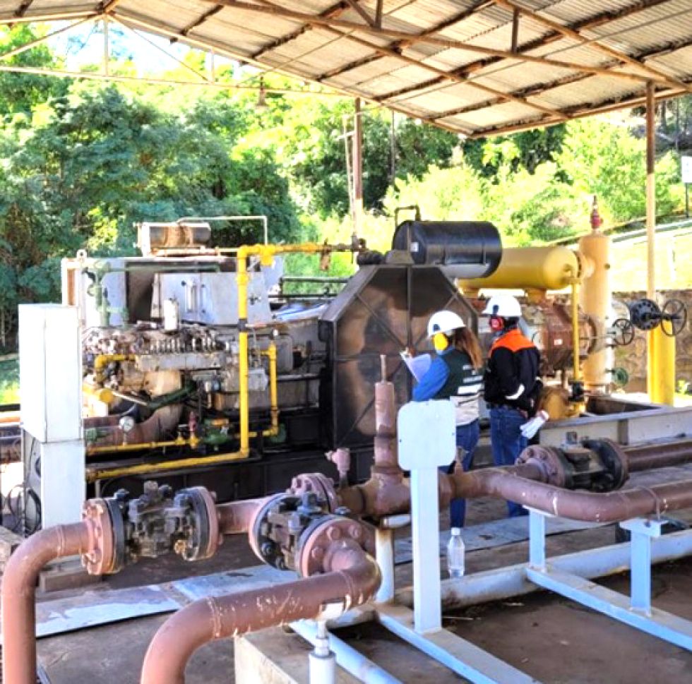 HIDROCARBUROS. Una verificación de las instalaciones del campo Monteagudo.