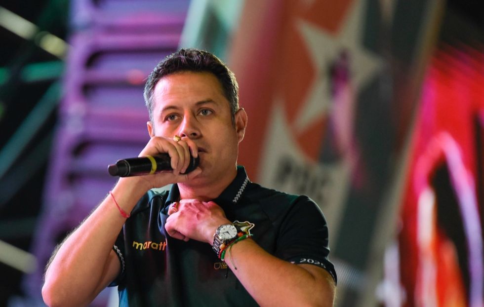 El candidato a la Vicepresidencia por el PDC, Edmand Lara, en su cierre de campaña en Santa Cruz.