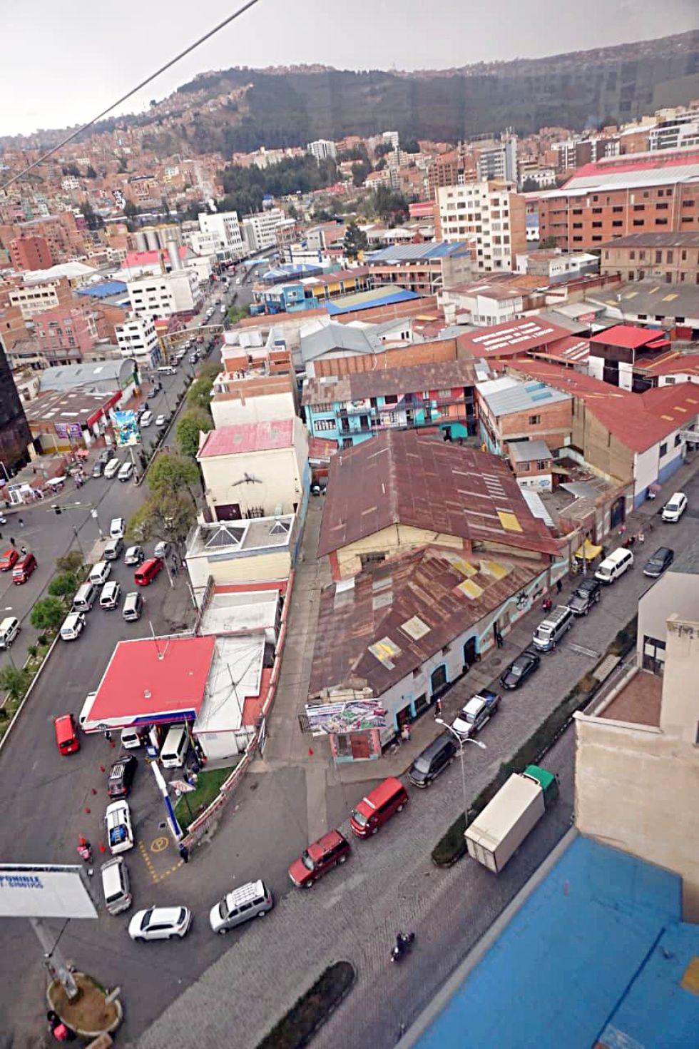 LA PAZ. Así se encontraba este miércoles una de las estaciones de servicio en la sede del Gobierno.