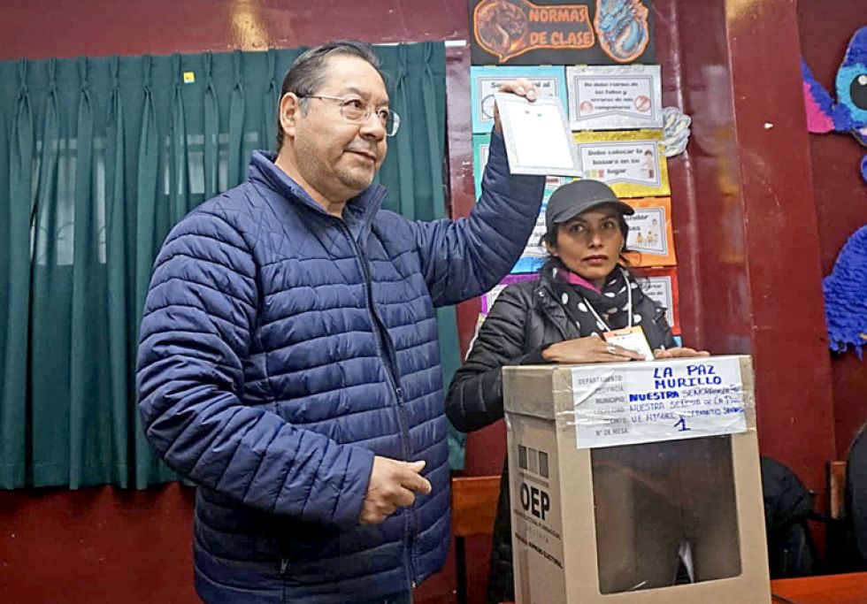 DISPUTA. Arce enfrentó una profunda crisis interna dentro de su partido.