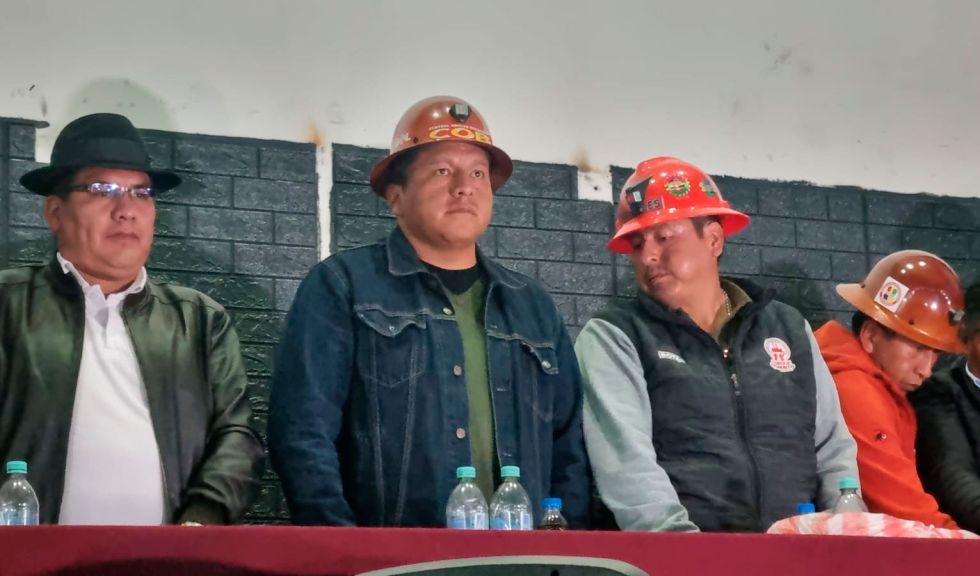 Argollo encabezó el ampliado.