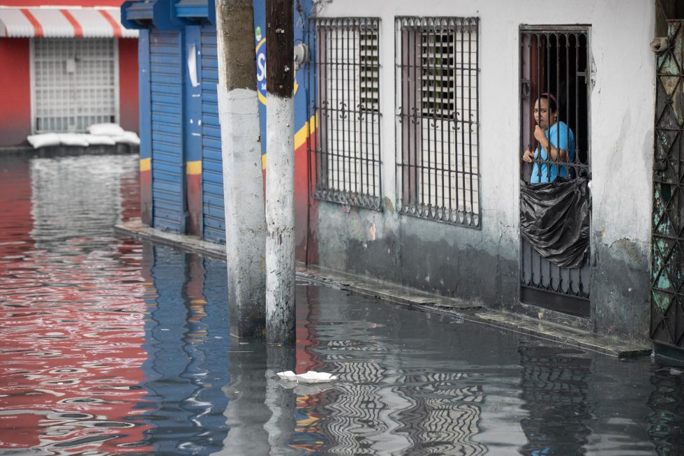 Tormenta Melissa deja sin agua potable a más de un millón de personas y provoca evacuaciones.