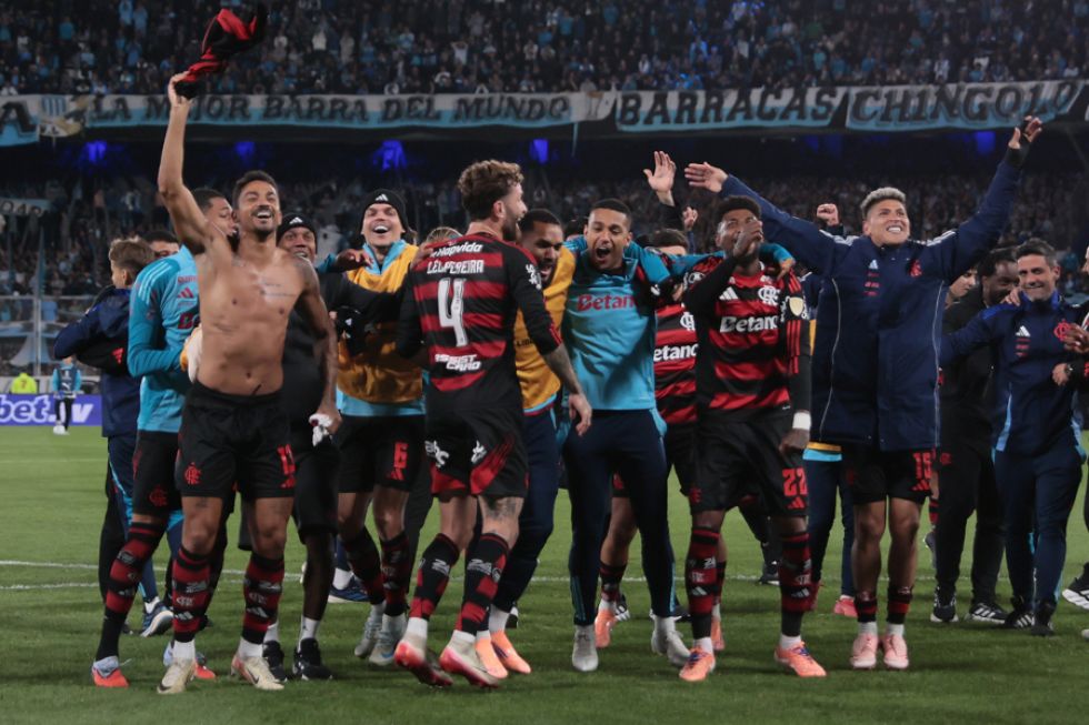 Jugadores de Flamengo celebran este miércoles, al final del partido de vuelta por la semifinal de la Copa Libertadores.