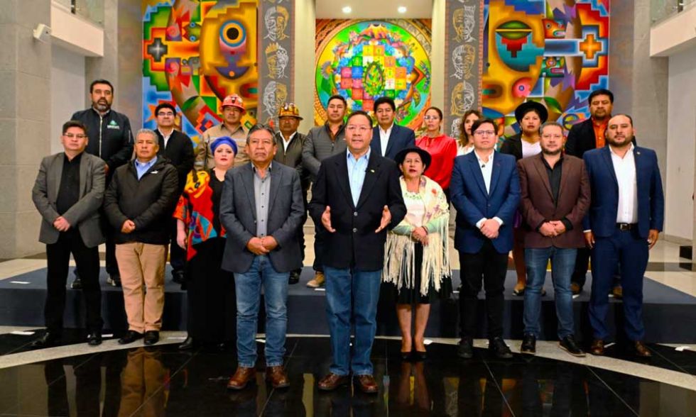 Luis Arce y sus ministros la semana pasada.